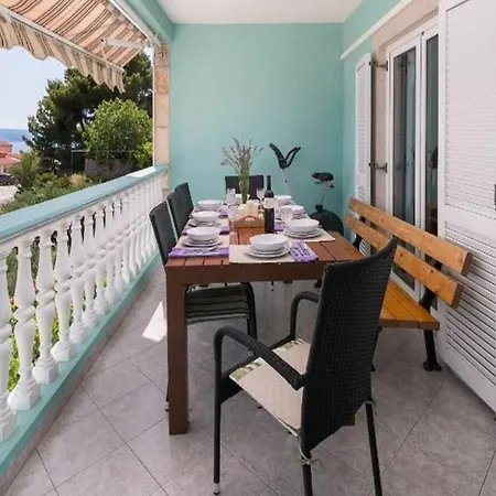 Apartment Divna *