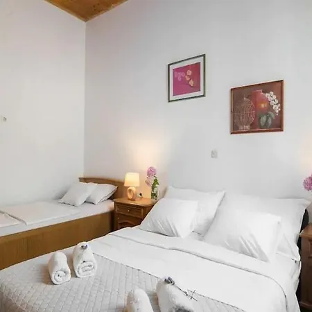 Divna Apartment